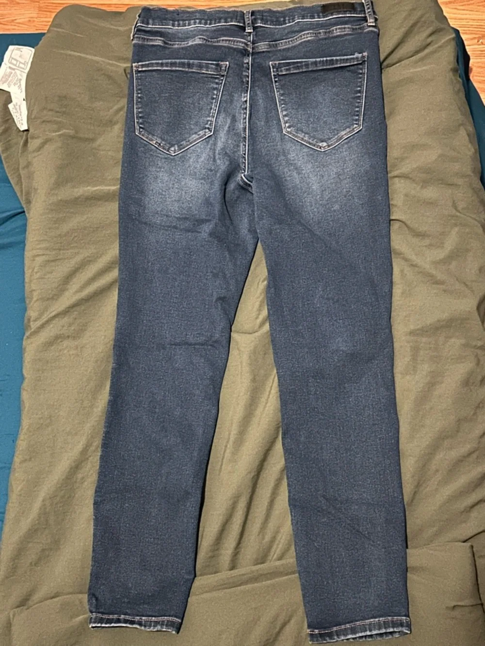 Nicole Miller SoHo High Rise Buttery Soft Blue Skinny Jeans Size 12 - Picture 14 of 17